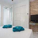 Apartman Laura Sea View *